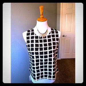 ✨Forever 21 Printed Blouse Top EUC✨